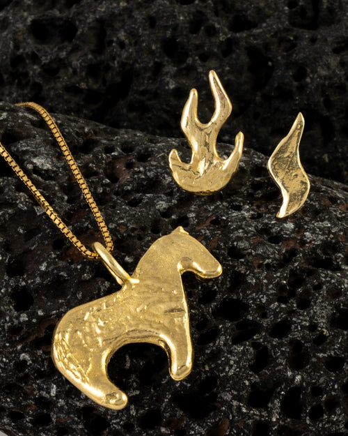 Firehorse Set – Pendant & Earrings
